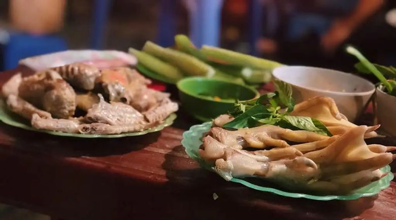 Hướng dẫn cách làm chân ngan luộc mềm không nứt siêu ngon chan-ngan-luoc-1