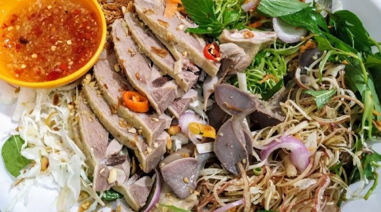Thịt vịt luộc thừa làm món gì? Có thể bạn chưa biết thit-vit-luoc-thua-lam-mon-gi-1